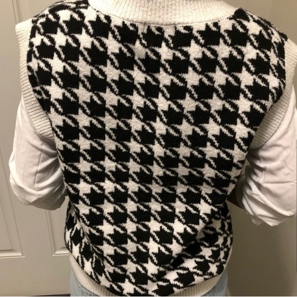 Pink Rose houndstooth knit sweater vest black and White  Pattern GUC unisex Sm - Picture 9 of 12